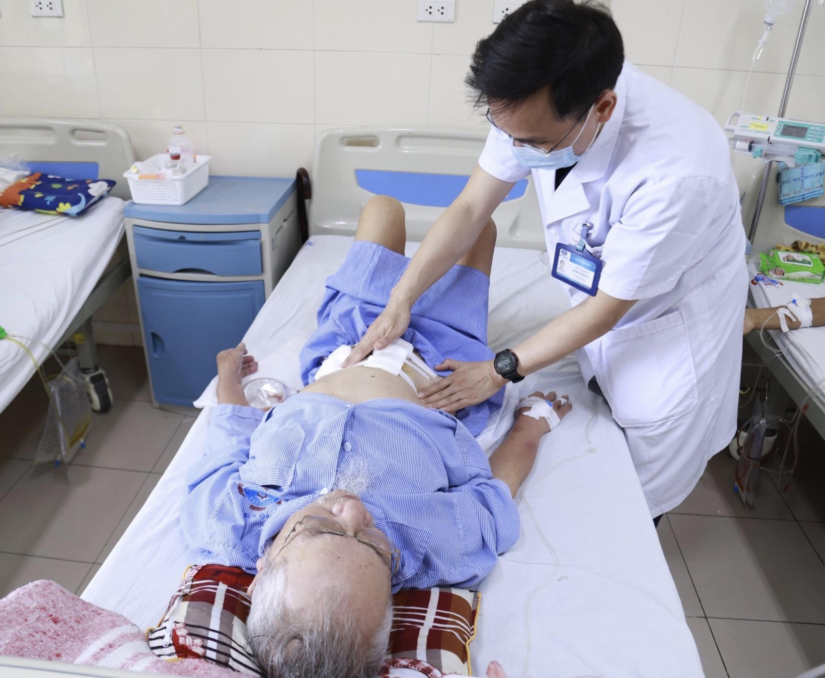 Hết cảnh mù mờ chi phí khám chữa bệnh