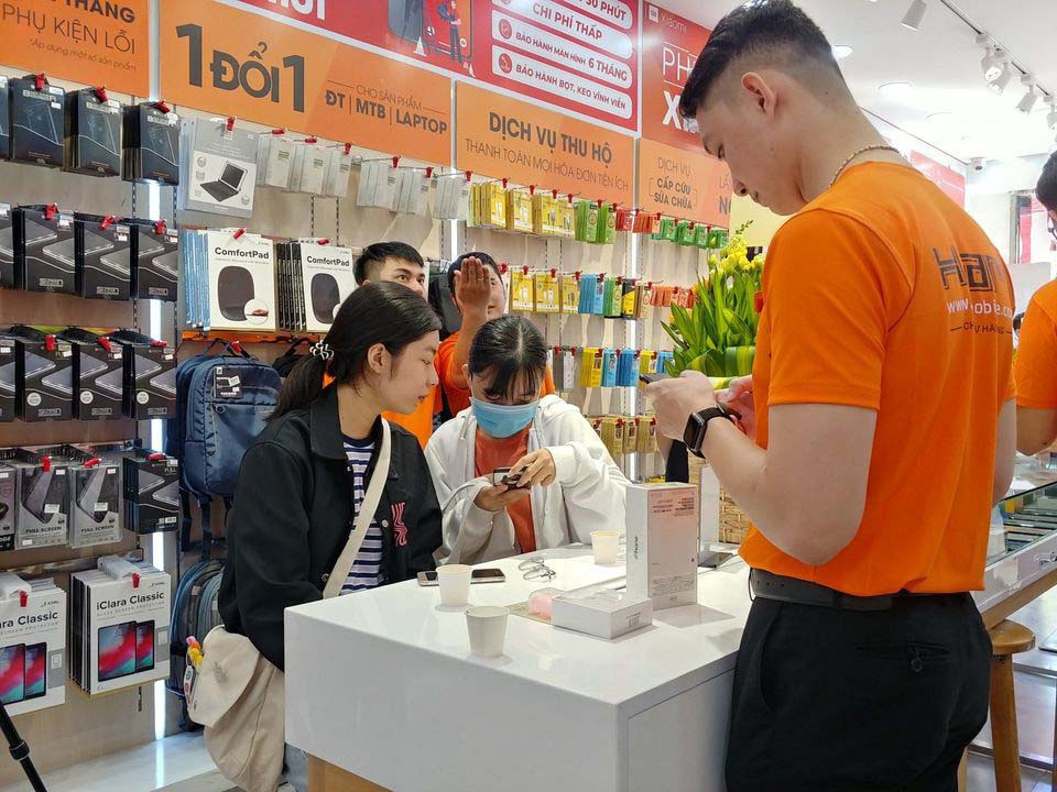Giảm ngay 300.000 đồng khi thanh toán bằng thẻ tín dụng VIB tại Hnammobile - Ảnh 1.