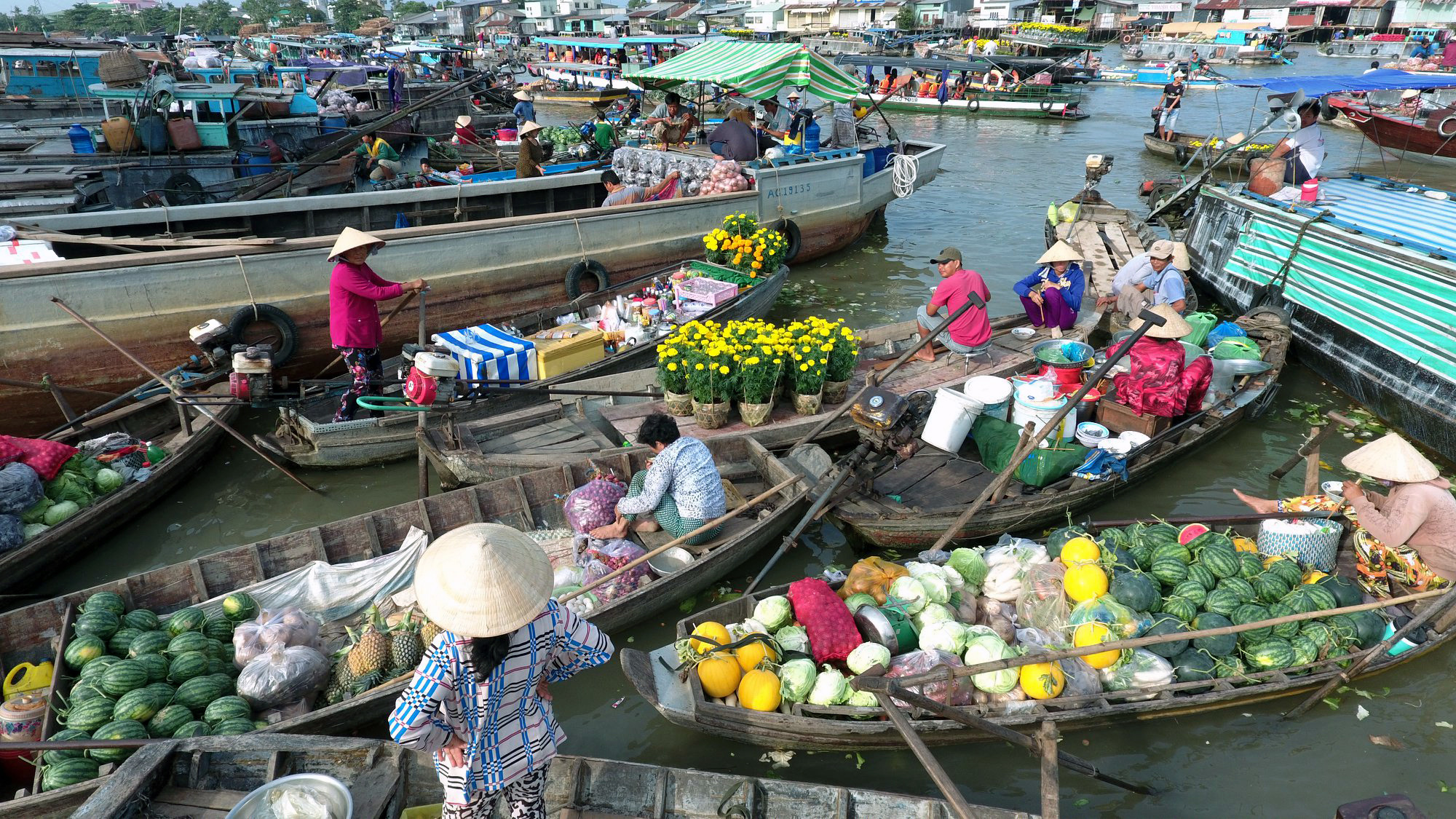 Nỗi buồn chợ nổi