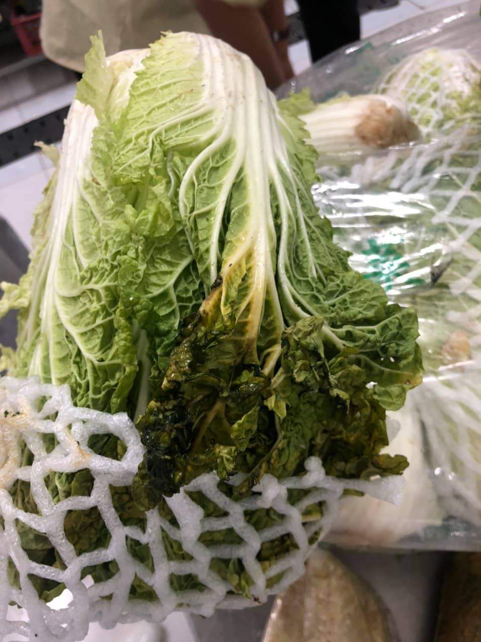 Vụ phụ huynh bật khóc khi chứng kiến bữa ăn bán trú: Cô hiệu trưởng đừng ngụy biện!