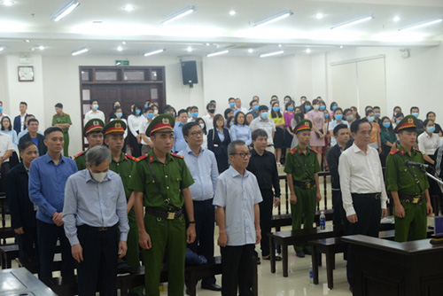 XÉT XỬ ĐẠI ÁN BIDV: Tuyên án 12 bị cáo