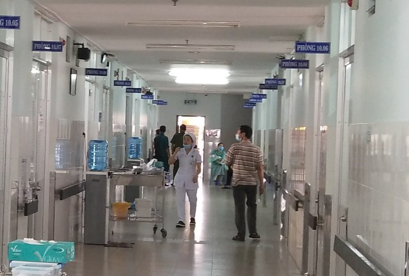 Công an canh phòng cẩn mật nguyên Bí thư Nha Trang sau khi bị tấn công