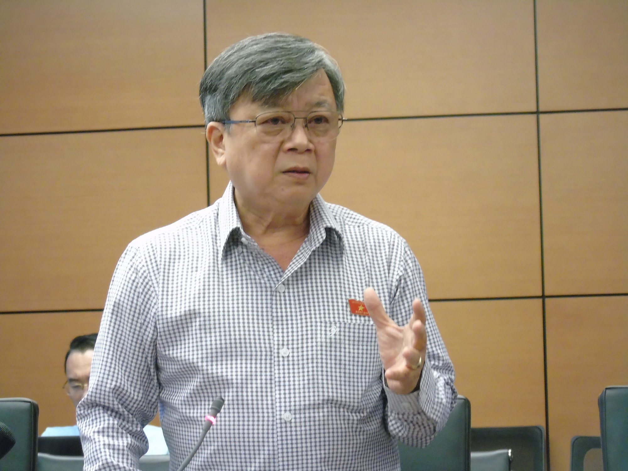 Quốc hội tưởng niệm đồng bào tử nạn, cán bộ chiến sĩ hy sinh - Ảnh 1.