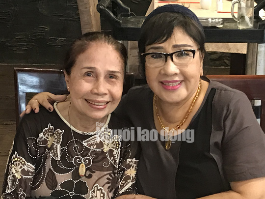 Nghệ sĩ kh&oacute;c thương sự ra đi đột ngột của nghệ sĩ &Aacute;nh Hoa - Ảnh 1.
