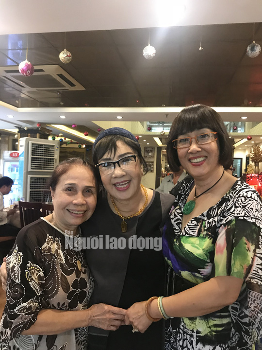 Nghệ sĩ kh&oacute;c thương sự ra đi đột ngột của nghệ sĩ &Aacute;nh Hoa - Ảnh 3.