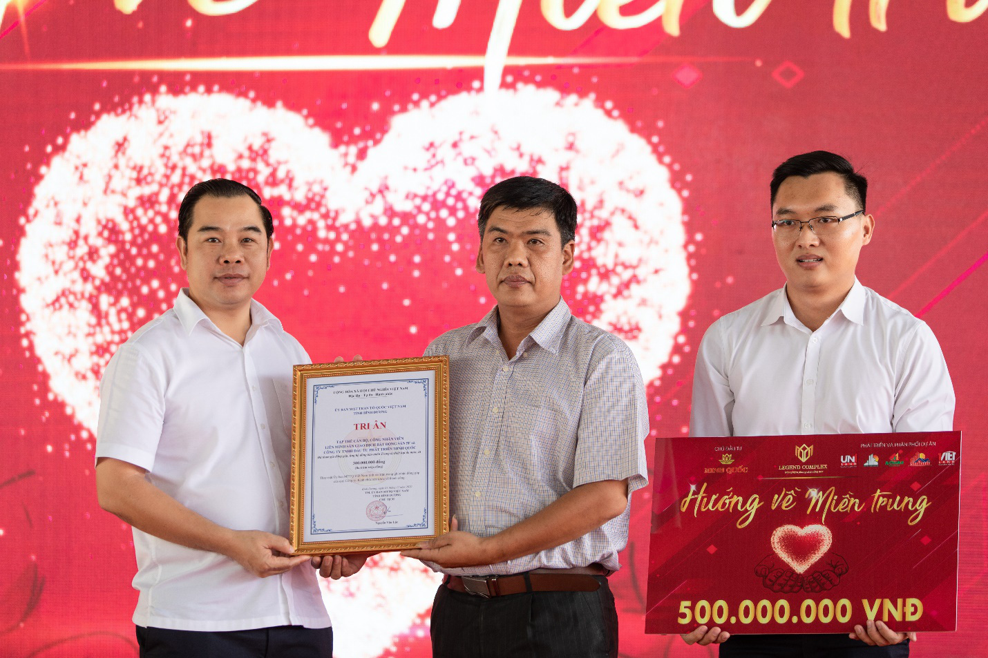 Li&ecirc;n minh 5F quy&ecirc;n g&oacute;p 500 triệu đồng hỗ trợ miền Trung - Ảnh 2.