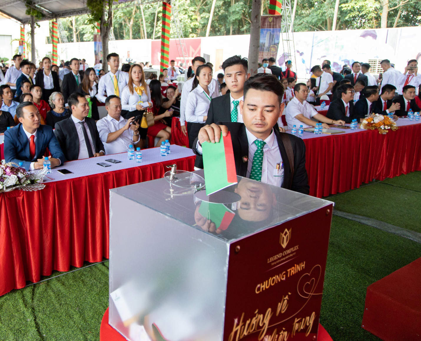 Li&ecirc;n minh 5F quy&ecirc;n g&oacute;p 500 triệu đồng hỗ trợ miền Trung - Ảnh 5.