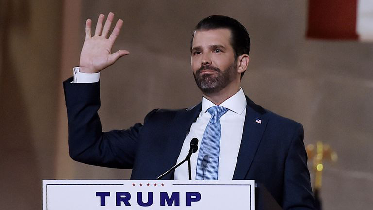 Con cả của Tổng thống Trump mắc Covid-19