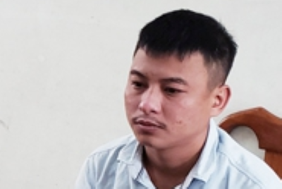 Bị nhắc vì hay uống rượu quậy phá, "nghịch tử" đang thụ án tù treo dùng dao cứa cổ cha