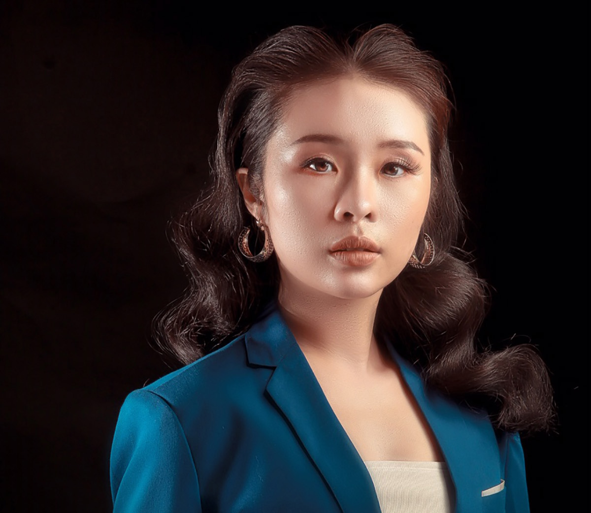 Diễn viên Việt Trang quyết theo đuổi những việc đang làm