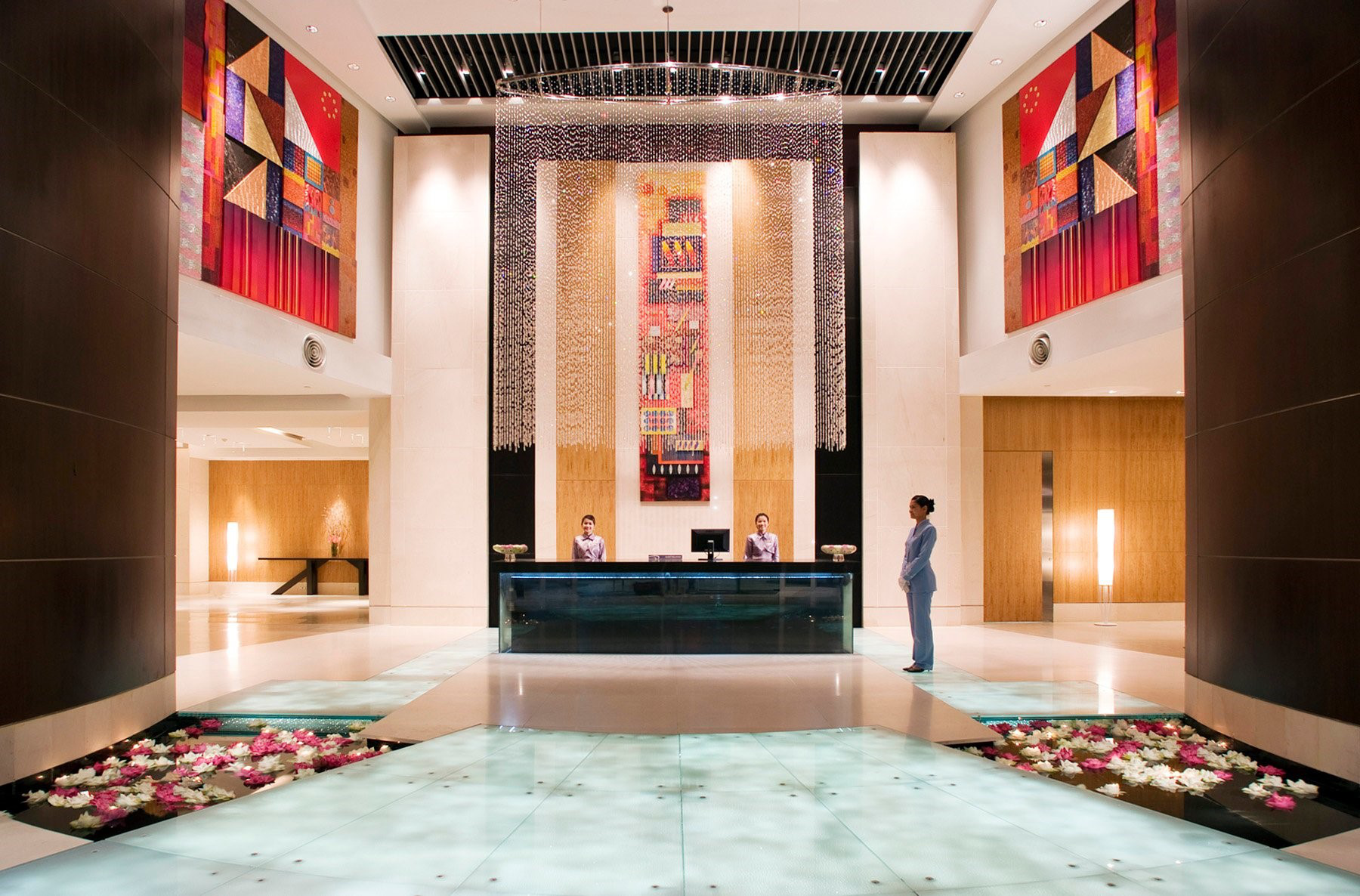 Chuỗi kh&aacute;ch sạn rộng khắp của Centara Hotels & Resorts - Ảnh 1.