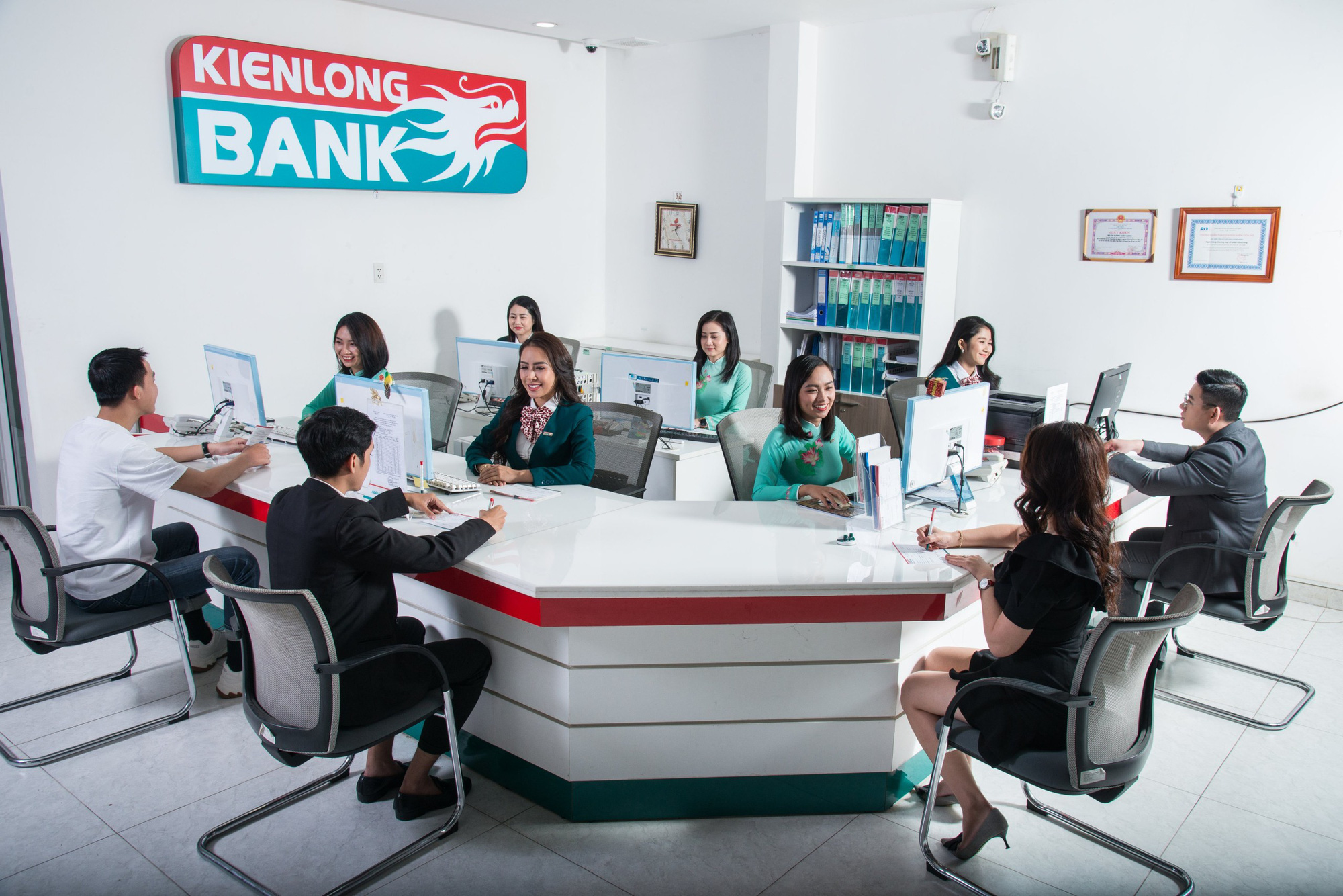 Kienlongbank sẽ họp Đại hội cổ đông bất thường năm 2021 - Ảnh 1.