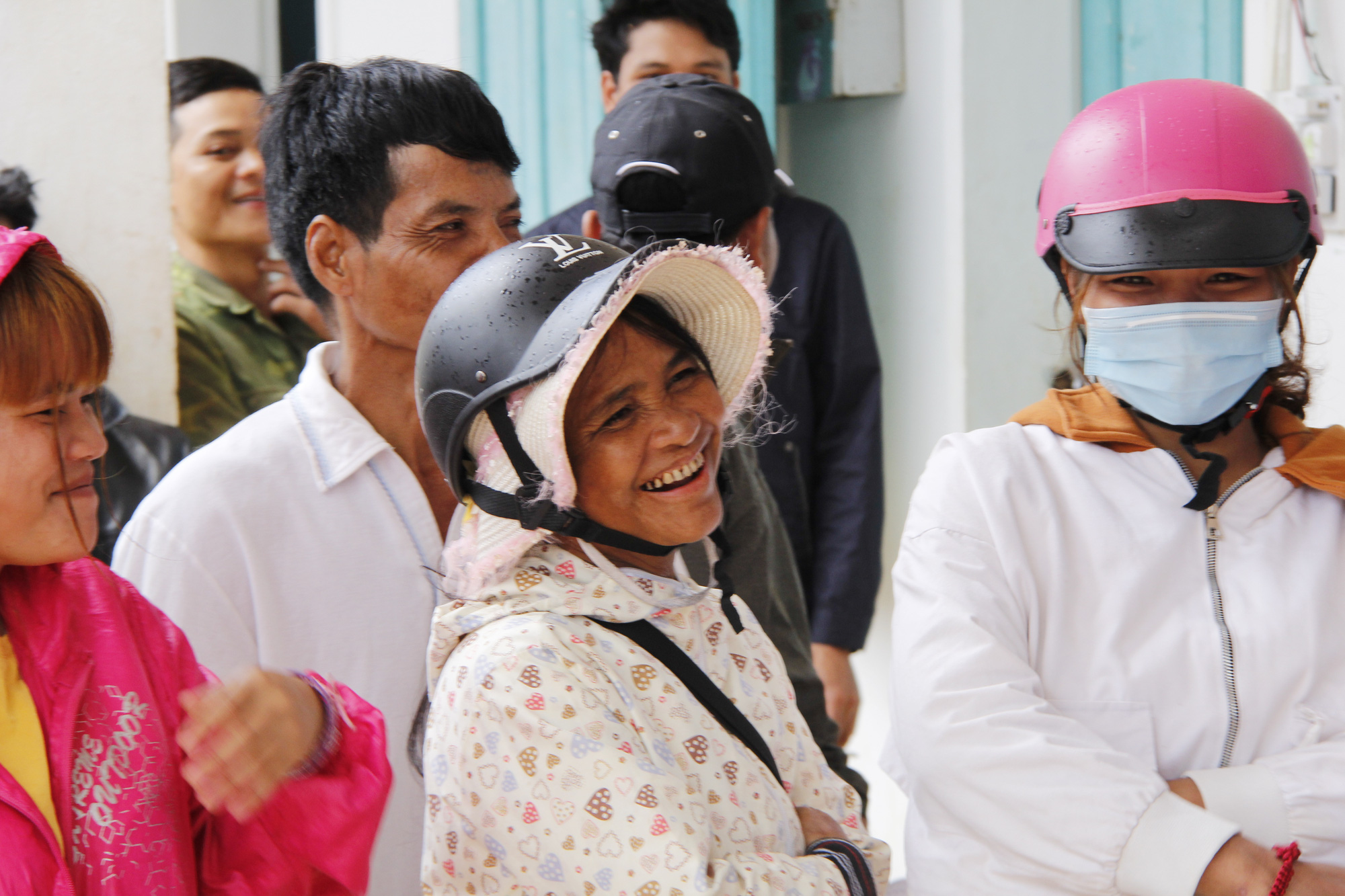 X&oacute;t xa cuộc sống tại Tr&agrave; V&acirc;n gần 1 th&aacute;ng sau trận sạt lở kinh ho&agrave;ng - Ảnh 15.
