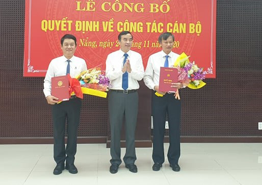 Đ&agrave; Nẵng c&ocirc;ng bố c&aacute;c quyết định về c&ocirc;ng t&aacute;c c&aacute;n bộ - Ảnh 1.