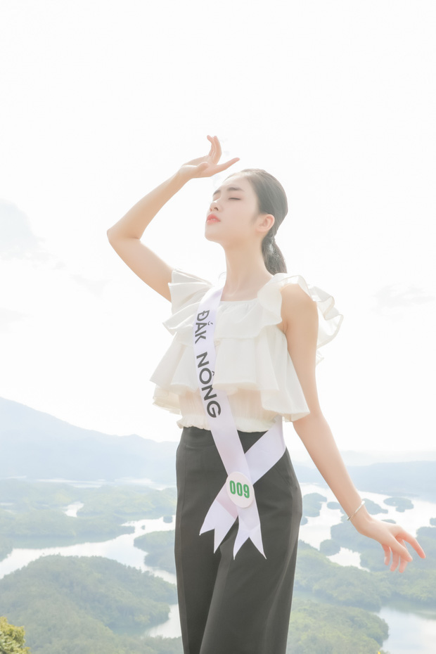 D&agrave;n ứng vi&ecirc;n Hoa kh&ocirc;i Du lịch VN 2020 bị ch&ecirc; k&eacute;m sắc, eo to - Ảnh 7.