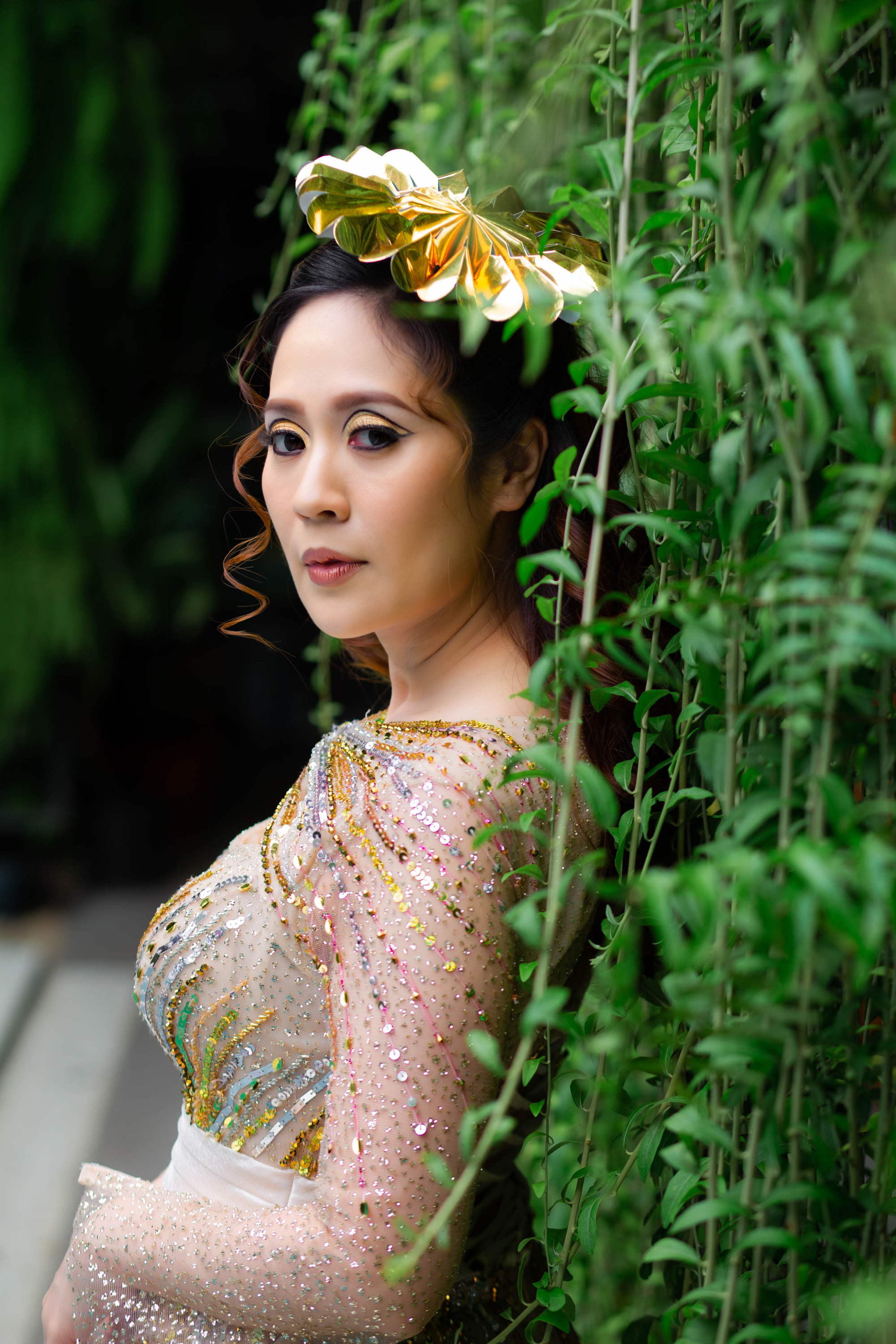 Diễn viên Thanh Thúy khoe vẻ đẹp gợi cảm - Ảnh 2.