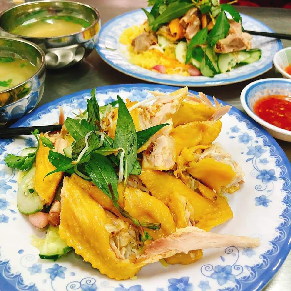 Ăn g&igrave; khi du lịch Ph&uacute; Y&ecirc;n? - Ảnh 4.