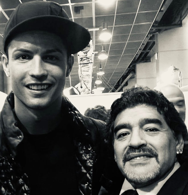 Pele, Messi, Ronaldo... v&agrave; thế giới b&oacute;ng đ&aacute; tiễn biệt huyền thoại Maradona - Ảnh 4.
