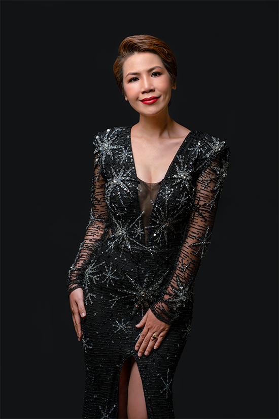NSƯT Hồng Vy l&agrave;m liveshow để đời d&ugrave; phải chiến đấu với bệnh hiểm ngh&egrave;o - Ảnh 3.