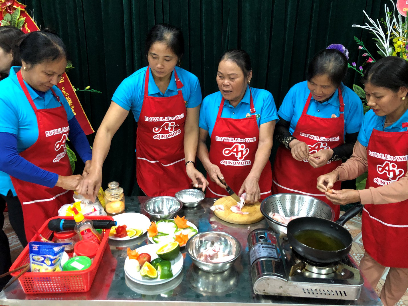 Ajinomoto đồng hành cùng phụ nữ Việt chăm sóc bữa cơm gia đình
