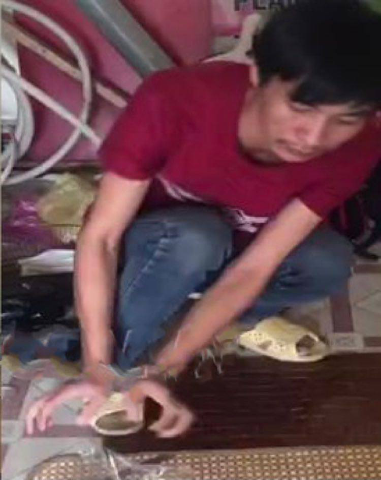 Thanh niên đột nhập, trộm sạch 2 tiệm bạc bán lấy tiền chơi game