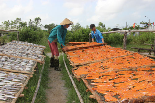 L&agrave;ng nghề hối hả đ&oacute;n Tết - Ảnh 1.
