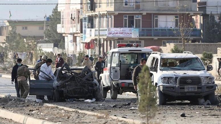 Đấu súng, đánh bom liều chết đẫm máu ở Afghanistan
