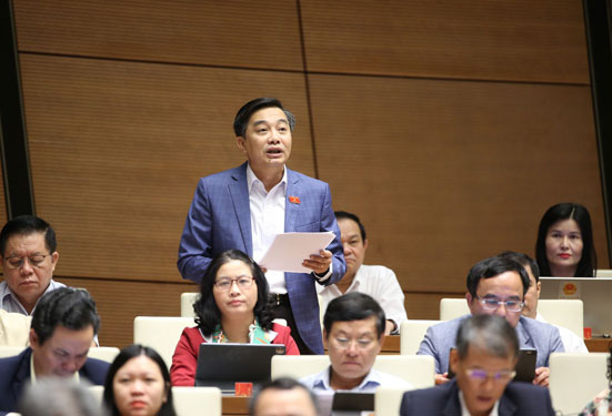 Nghĩa vụ trả nợ công ngày càng lớn