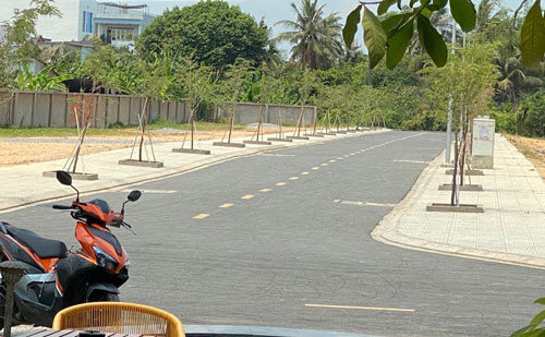 Đất nền bị "bỏ quên"