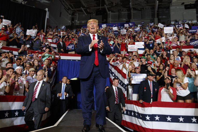 Những kịch bản gi&uacute;p Tổng thống Trump lật ngược thế cờ - Ảnh 2.