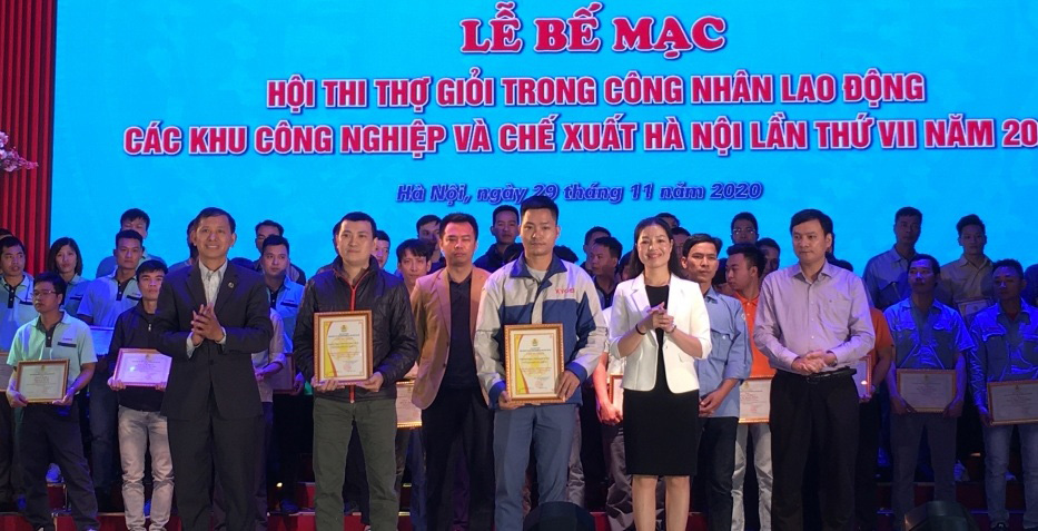 Hà Nội: Rèn tay nghề cho công nhân