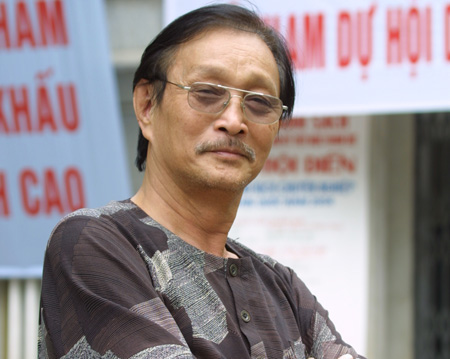 Nghệ sĩ sân khấu thương tiếc tiễn biệt NSND Xuân Huyền