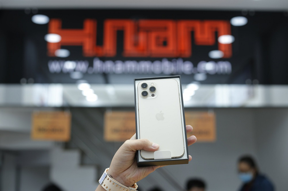 Mua iPhone 12 chính hãng, giá tốt tại TP HCM