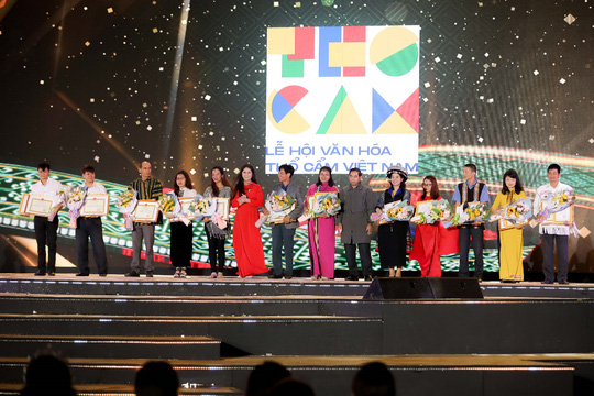 Bế mạc lễ hội văn h&oacute;a thổ cẩm Việt Nam lần thứ II năm 2020 - Ảnh 2.
