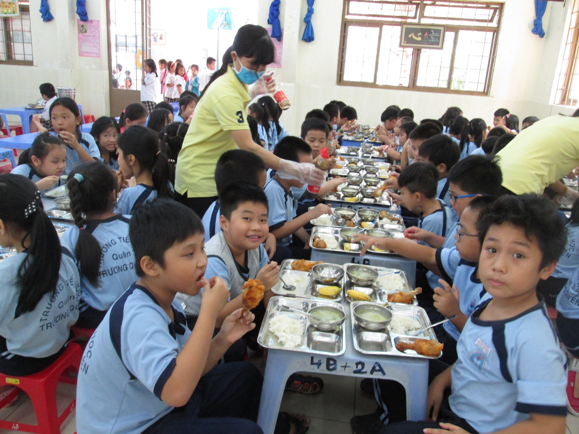 Kiểm tra kỹ, vẫn lo an toàn thực phẩm ở trường