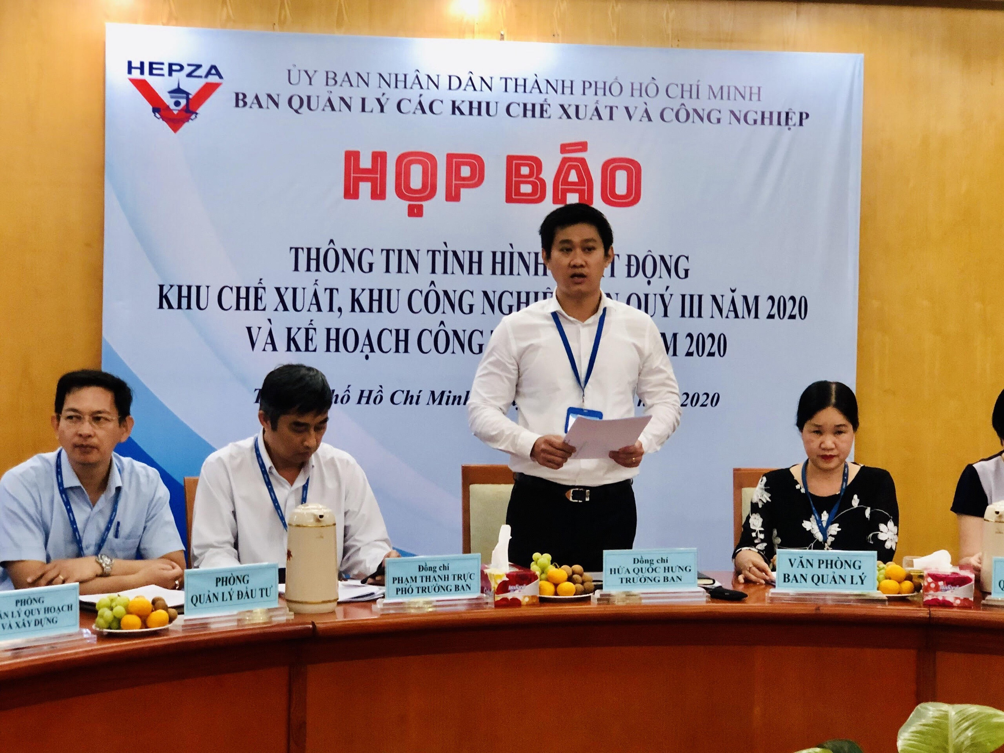 Vốn v&agrave;o dịch vụ hạ tầng, logistics tăng đột biến - Ảnh 1.