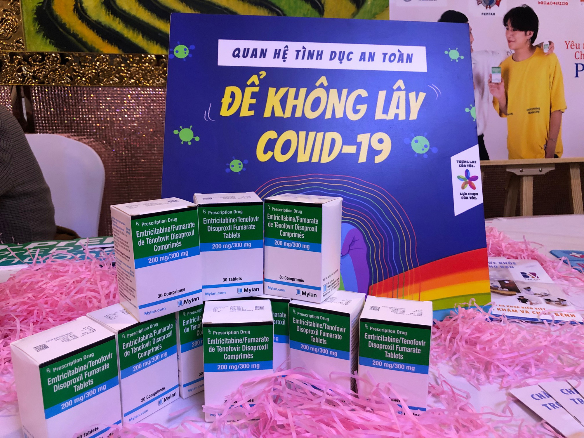 Vi&ecirc;n thuốc gi&uacute;p giảm nguy cơ l&acirc;y nhiễm HIV đến 92% - Ảnh 1.