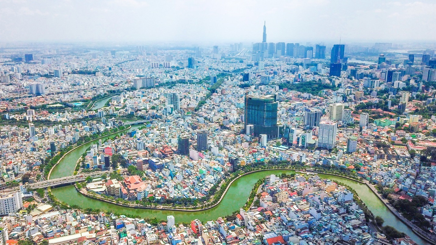 Bất động sản ven sông giá cao hơn 30-50% vẫn đắt hàng