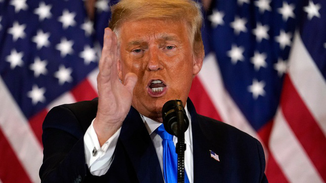 Tổng thống Trump không hài lòng với đội pháp lý