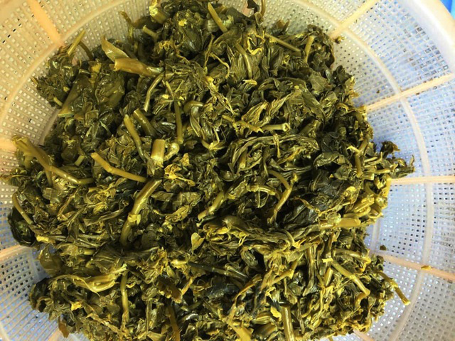 Rau nhà nghèo phủ sóng khắp Thủ đô, thượng đế tranh nhau mua tới tấ - Ảnh 4.