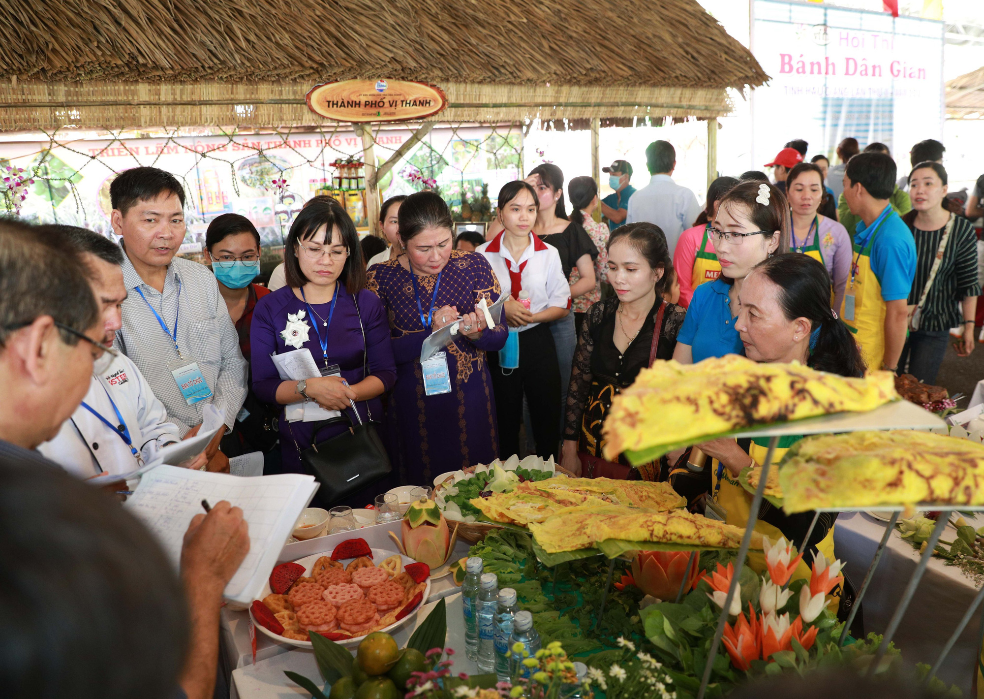 B&iacute; thư Tỉnh ủy Hậu Giang chạy bộ c&ugrave;ng hơn 7.000 vận động vi&ecirc;n - Ảnh 22.
