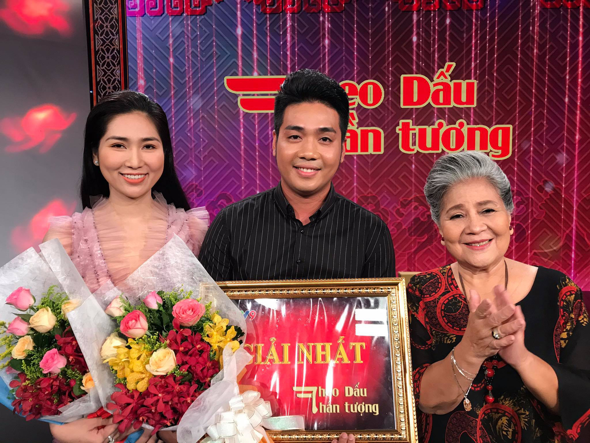 Phan Thanh Khánh đoạt quán quân cuộc thi "Theo dấu thần tượng"