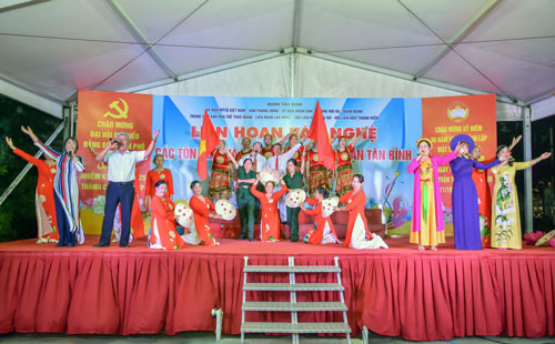Li&ecirc;n hoan Văn nghệ n&eacute;t đẹp văn h&oacute;a c&aacute;c d&acirc;n tộc - Ảnh 1.