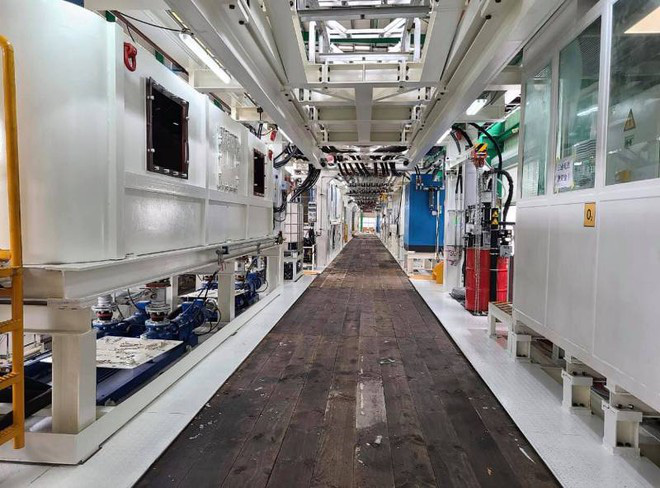 Cận cảnh robot đào hầm nặng 850 tấn của Metro Nhổn-ga Hà Nội về đến Việt Nam - Ảnh 3.