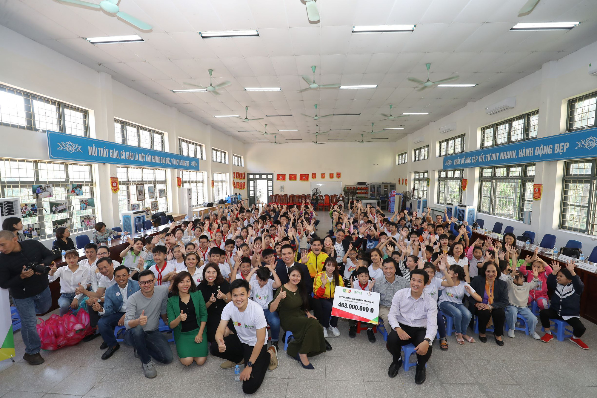 Hạnh ph&uacute;c v&igrave; học sinh được ăn ngon mỗi ng&agrave;y - Ảnh 2.