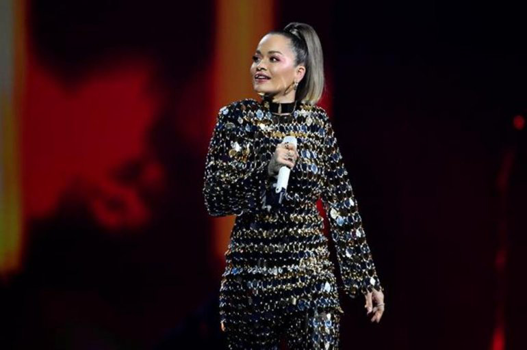 Rita Ora xin lỗi, nộp phạt hơn 300 triệu đồng v&igrave; mở tiệc giữa dịch Covid-19 - Ảnh 2.