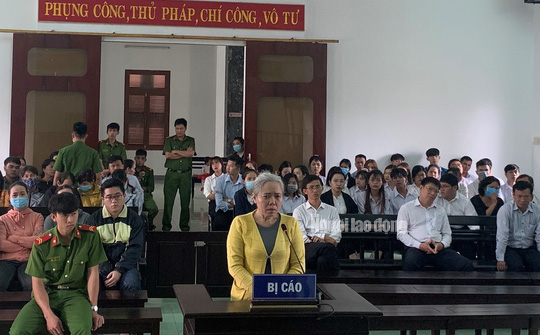 Hiệu trường mầm non &ldquo;ph&ugrave; ph&eacute;p&rdquo;, chiếm đoạt hơn 7 tỉ đồng của 3 ng&acirc;n h&agrave;ng - Ảnh 3.
