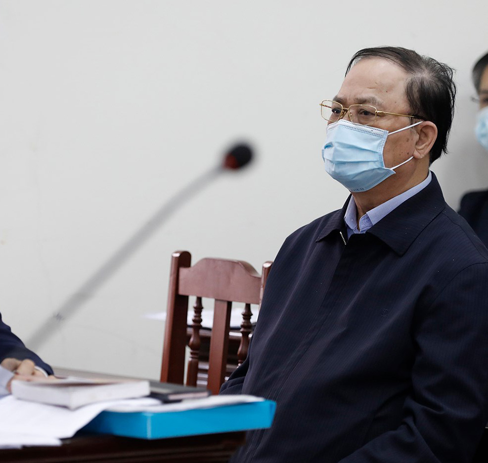 Nguy&ecirc;n thứ trưởng Nguyễn Văn Hiến xin hưởng &aacute;n treo, &Uacute;t trọc k&ecirc;u oan - Ảnh 1.