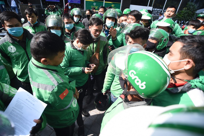 Grab "phản pháo", kiến nghị Tổng cục Thuế làm rõ nghĩa vụ thuế với doanh thu tài xế