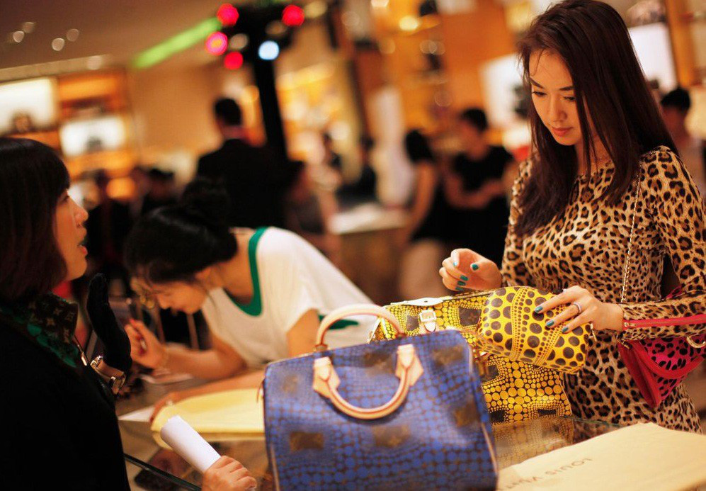 Cậu ấm, cô chiêu Trung Quốc không còn dám phô trương sự giàu có